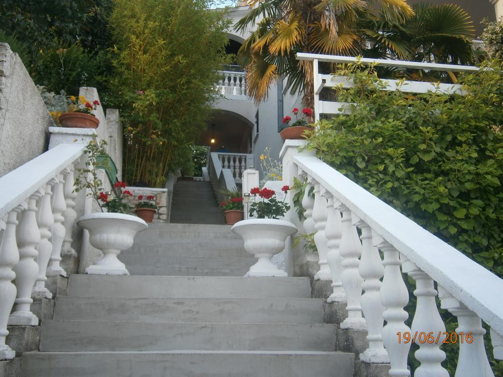 Apartments Sea And Sun Rabac Extérieur photo