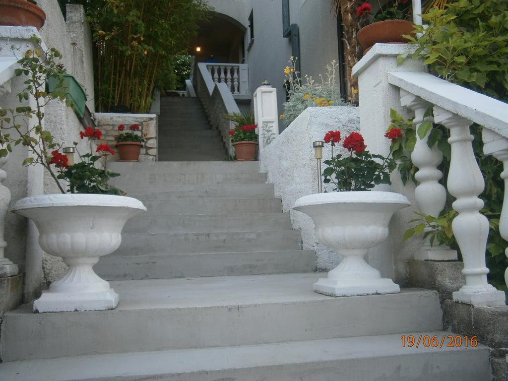 Apartments Sea And Sun Rabac Extérieur photo